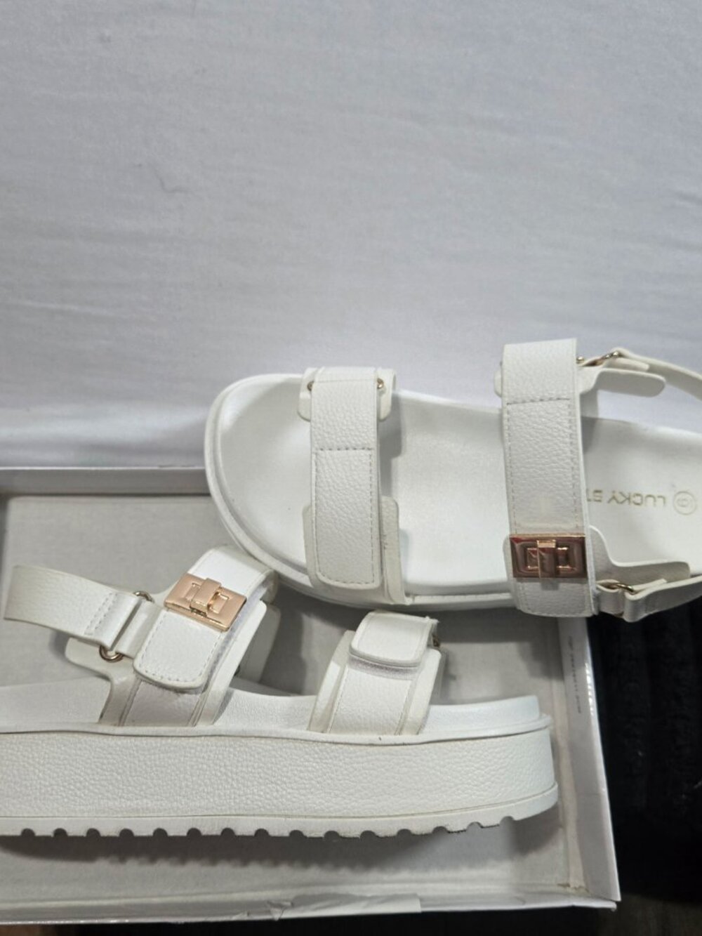 LUCKY STEP Women’s Size 6 White Platform Sandals Gold Buckle Adjustable